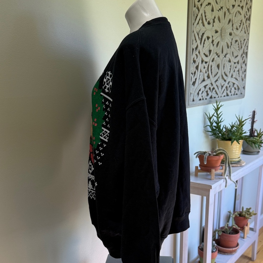 Marilyn Monroe Holiday Black Sweatshirt - Picture 8 of 10